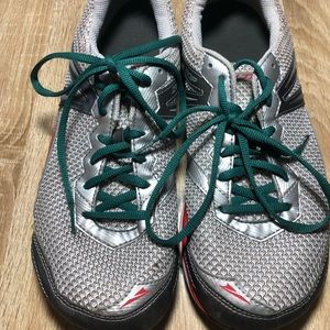 Altra Instinct size 11